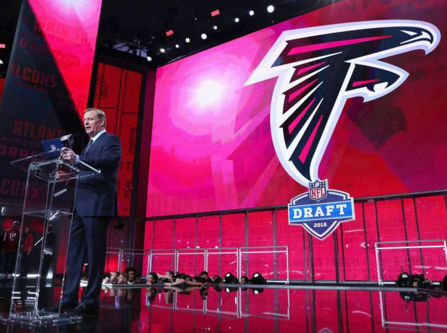 NFL Commissioner Roger Goodell announces a pick by the Atlanta Falcons during the first round of the 2018 NFL Draft at AT&T Stadium on April 26, 2018 in Arlington, Texas.