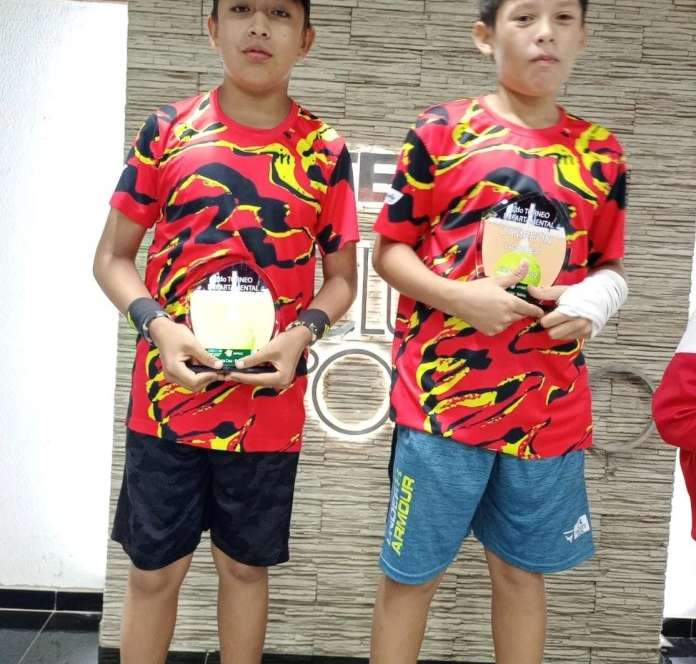 José Mario Calle y Mateo Vaca festejan por duplicado en el Departamental de Tenis de 12 y 16 años