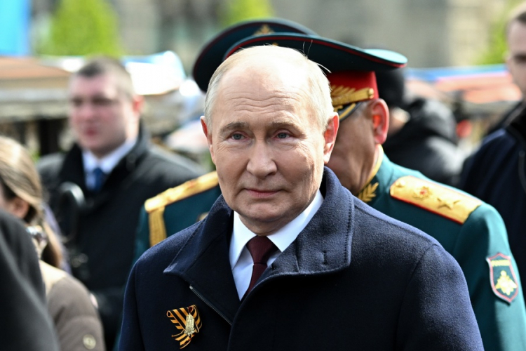 Putin alerta para possibilidade de conflito nuclear global