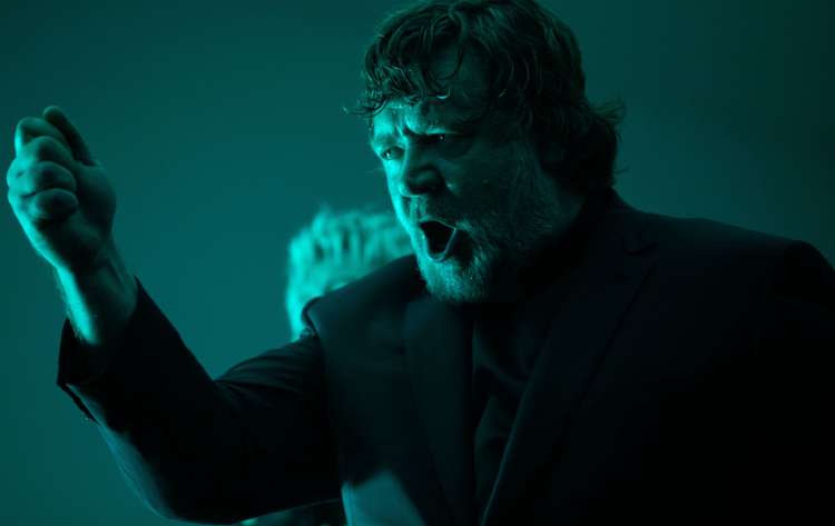 ‘O Exorcismo’, filme de terror com Russell Crowe ganha trailer, pôster e data de estreia