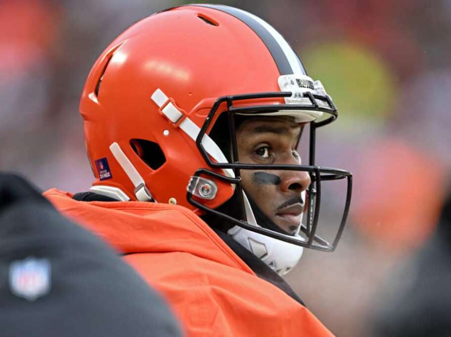 Deshaun Watson #4 of the Cleveland Browns looks on from the bench during the second half of the game against the New Orleans Saints at FirstEnergy Stadium on December 24, 2022 in Cleveland, Ohio.