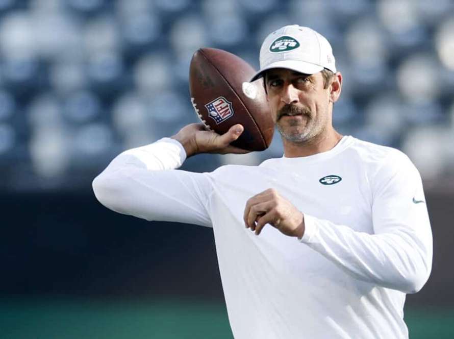 Aaron Rodgers #8 of the New York Jets throws the ball during warmups before the first half of a preseason game against the Tampa Bay Buccaneers at MetLife Stadium on August 19, 2023 in East Rutherford, New Jersey.