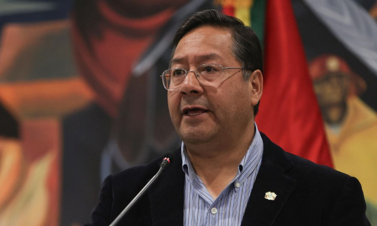 Presidente da Bolívia nega ter armado tentativa de golpe na Bolívia com general deposto